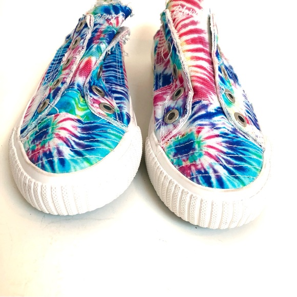 BLOWFISH Malibu Playbuzz Tie Dye Slip-On Sneaker - EUC - Picture 3 of 13